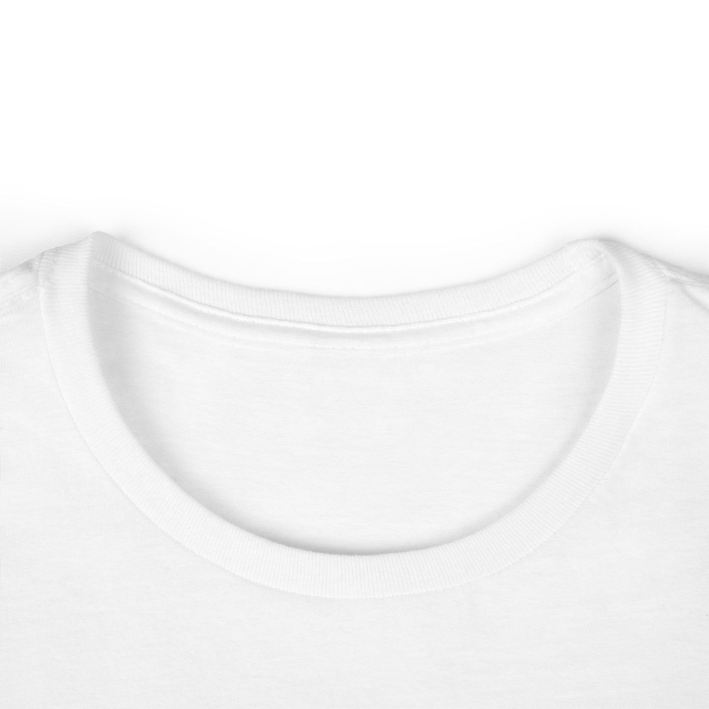 Camiseta Femenina Softstyle con Diseño “Amada”