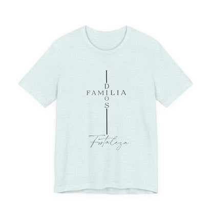 Camiseta Unisex “Dios, Familia, Fortaleza” – Mensaje Cristiano de Fe y Unidad