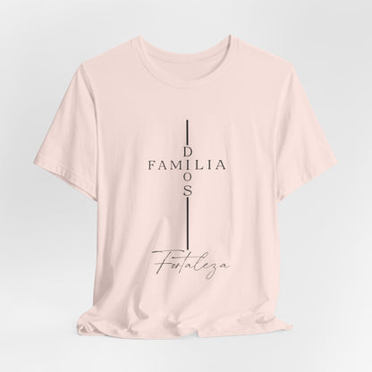 Camiseta Unisex “Dios, Familia, Fortaleza” – Mensaje Cristiano de Fe y Unidad