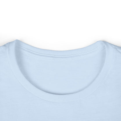 Camiseta Femenina Softstyle con Diseño “Amada”