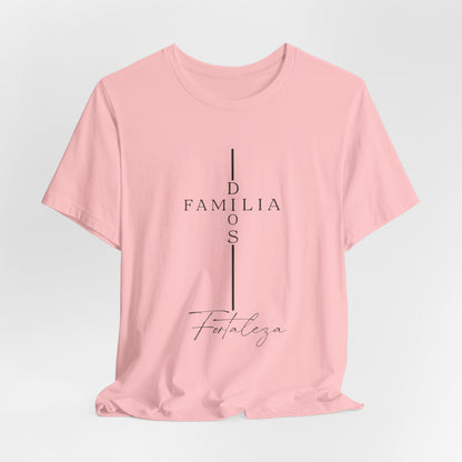 Camiseta Unisex “Dios, Familia, Fortaleza” – Mensaje Cristiano de Fe y Unidad