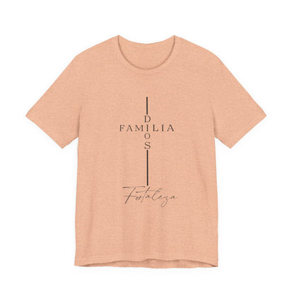 Camiseta Unisex “Dios, Familia, Fortaleza” – Mensaje Cristiano de Fe y Unidad