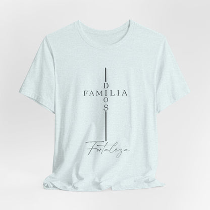 Camiseta Unisex “Dios, Familia, Fortaleza” – Mensaje Cristiano de Fe y Unidad