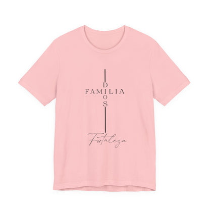 Camiseta Unisex “Dios, Familia, Fortaleza” – Mensaje Cristiano de Fe y Unidad