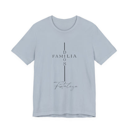 Camiseta Unisex “Dios, Familia, Fortaleza” – Mensaje Cristiano de Fe y Unidad