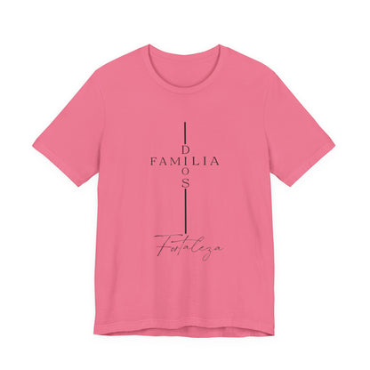 Camiseta Unisex “Dios, Familia, Fortaleza” – Mensaje Cristiano de Fe y Unidad